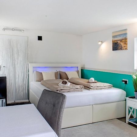 Spawo Mit Sauna Und Whirpool Pfullendorf Exterior photo