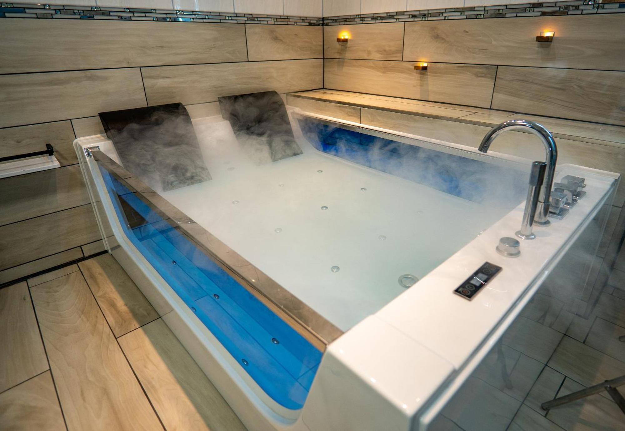 Spawo Mit Sauna Und Whirpool Pfullendorf Exterior photo
