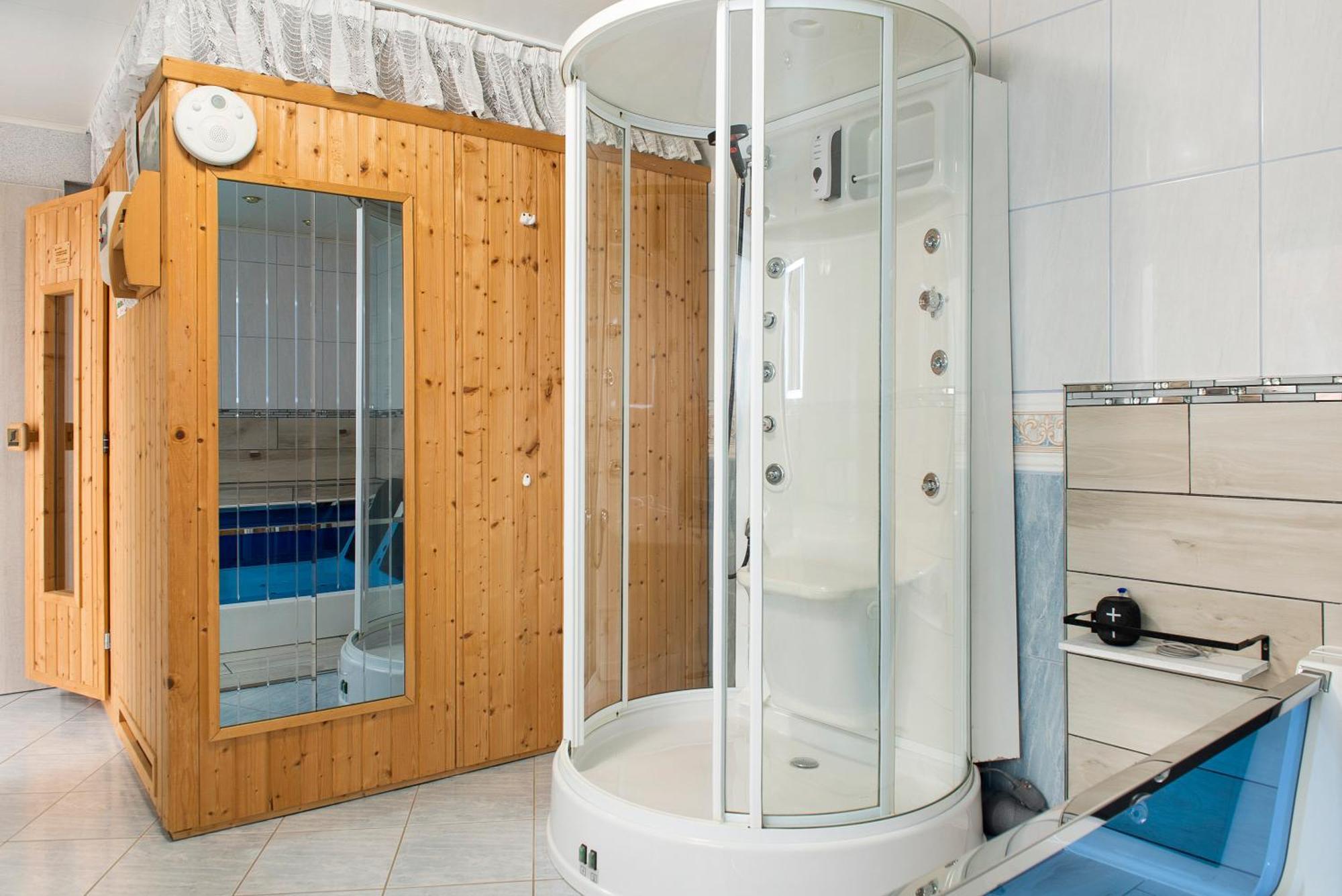 Spawo Mit Sauna Und Whirpool Pfullendorf Exterior photo